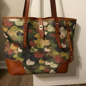 Dooney & Bourke Tote
